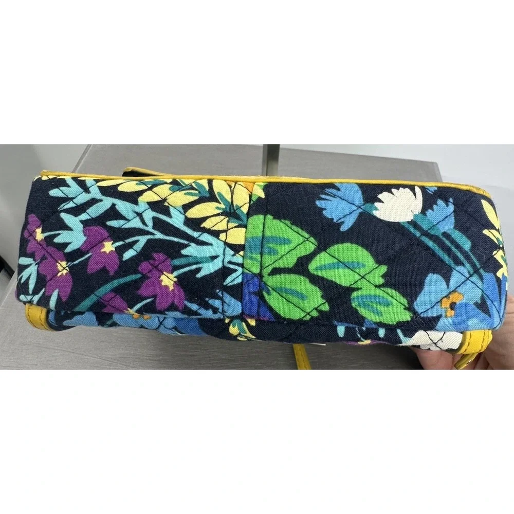Vera‎ Bradley Midnight Blues Patricia Crossbody Purse Floral Yellow Turn Lock